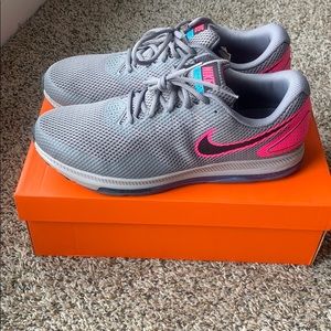 Nike Zoom All Out low 2